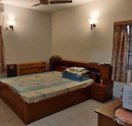 Lovely Couple Friendly Guest House Kolkata Exterior photo